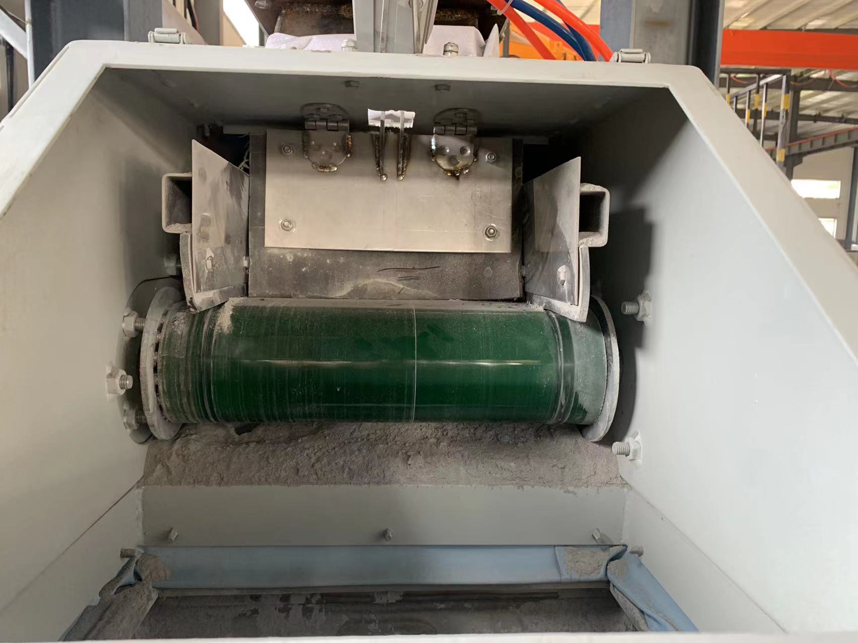 河北皮帶輸送機,青島樂途行工業設備有限公司.jpg 河北皮帶輸送機,青島樂途行工業設備有限公司.jpg